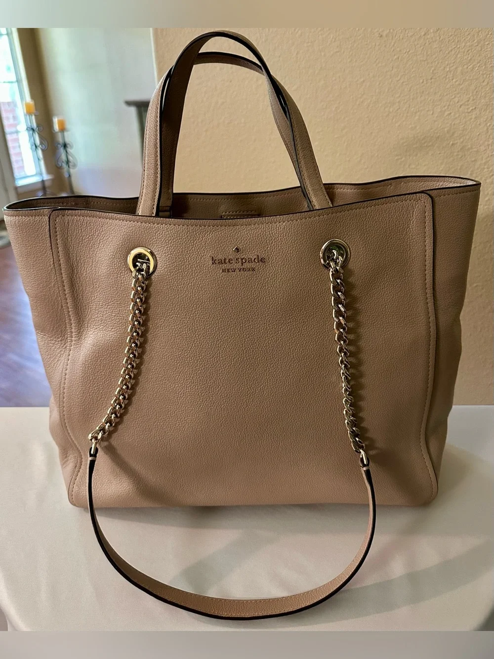 Kate Spade New York Pebbled Leather Tote Bag Neutral Beige Gold Chain